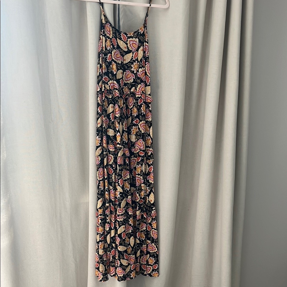 Light Maxi Dress with Adjustable Straps